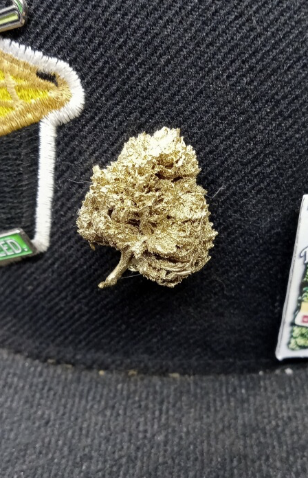 Its Just a Plant MylarPinz Pin + Exclusive Non-Smokable Bud Pin Set